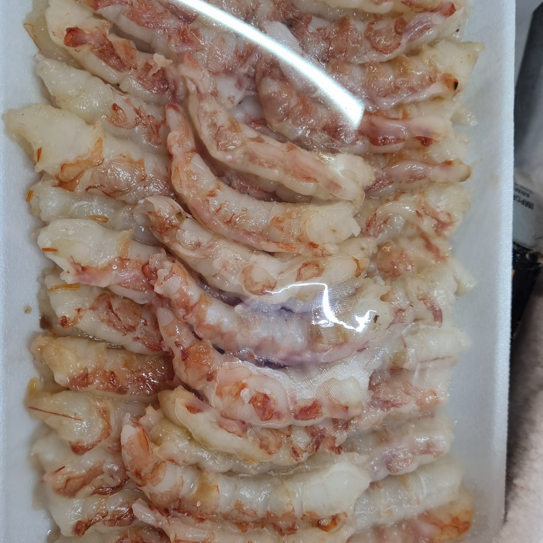 Prawn Tails - peeled & deveined - 700g