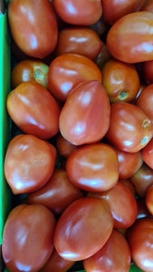 VEG COMBO-1kg tomatoes,1pkt chillies, 2kg onion, 2kg UTD potatoes , 1 x 60g curry leaves